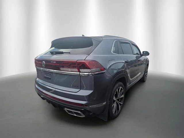 Used 2024 Platinum Gray Metallic Volkswagen 2.0T SEL Premium R-Line image 4