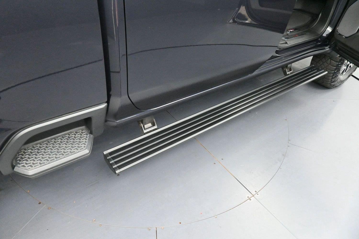 Used 2026 Titanium Rush Metallic GMC AT4X image 9