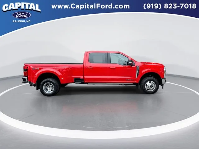 Used 2023 Red Ford Lariat image 9