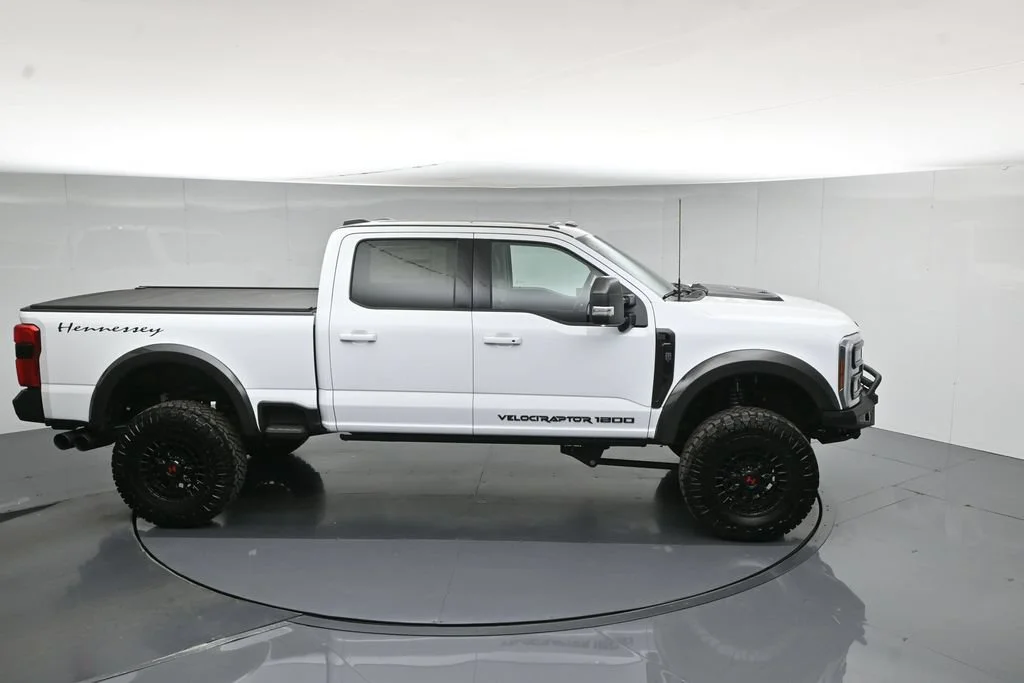 New 2026 Oxford White Ford Lariat image 53