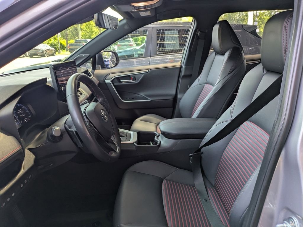2024 Toyota RAV4 XSE - Photo 6