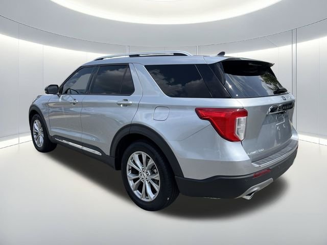 Used 2023 Silver Ford Limited image 3