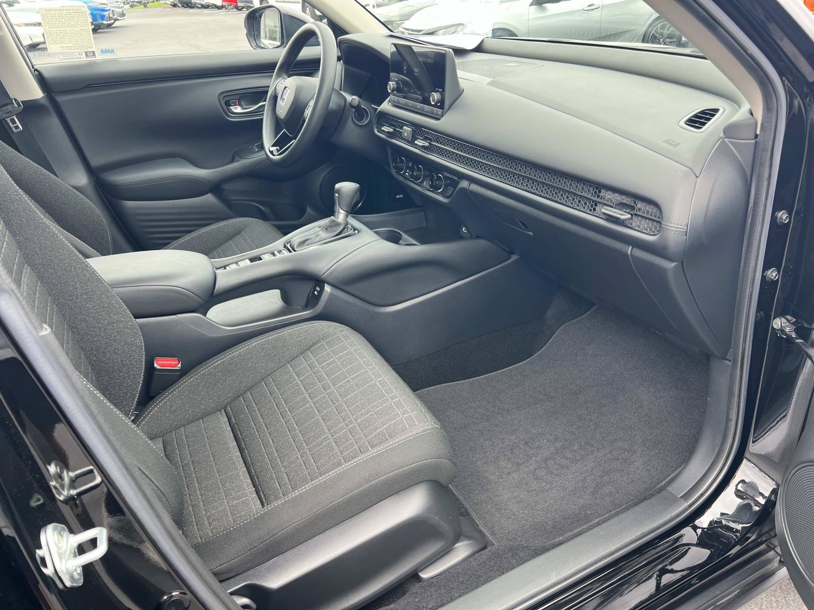 2025 Honda HR-V LX - Photo 27