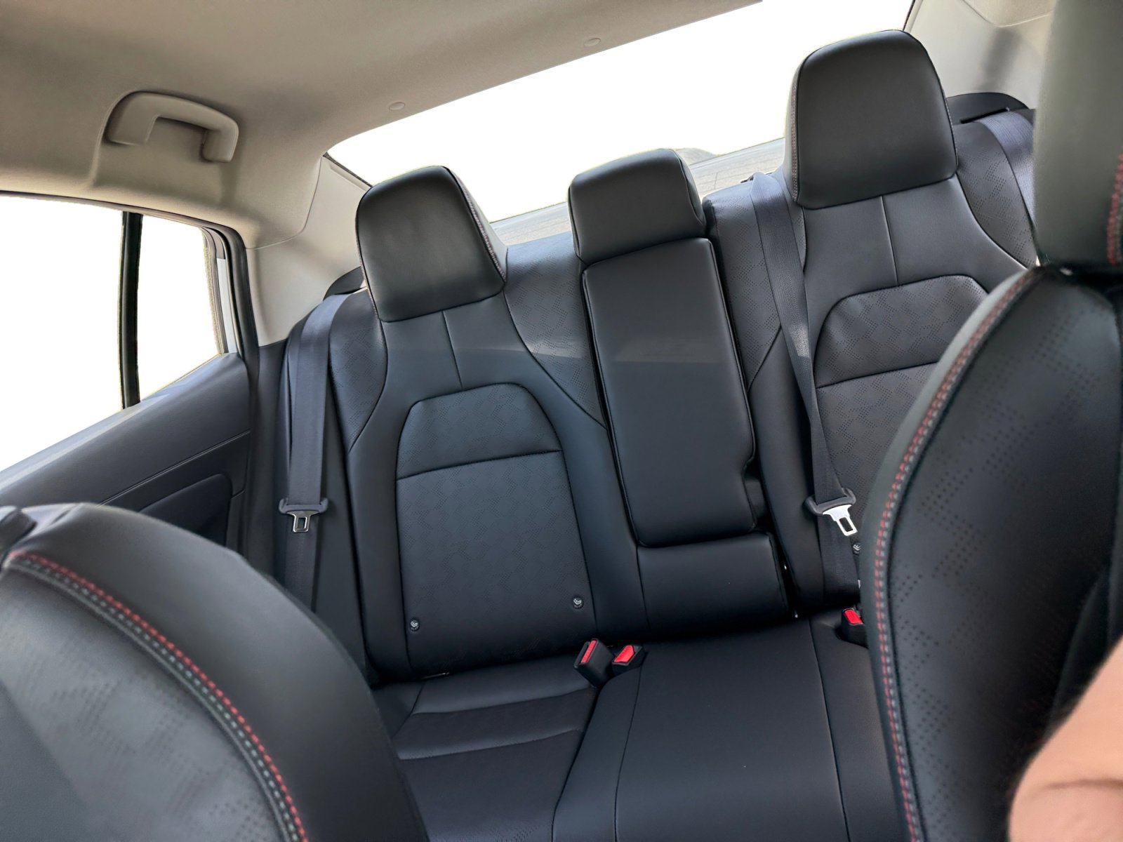 2026 Nissan Sentra SR - Photo 13