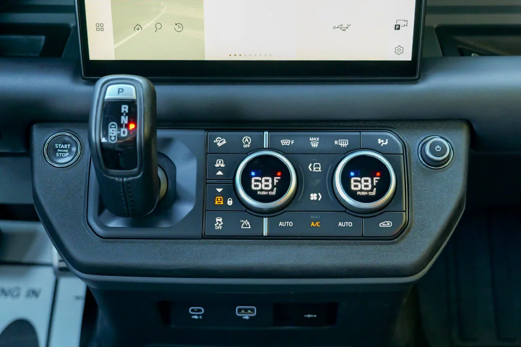 Used 2023 Gray Land Rover X image 49