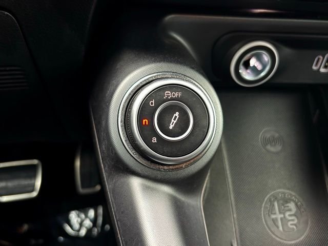 Used 2024 Red Alfa Romeo Veloce image 19