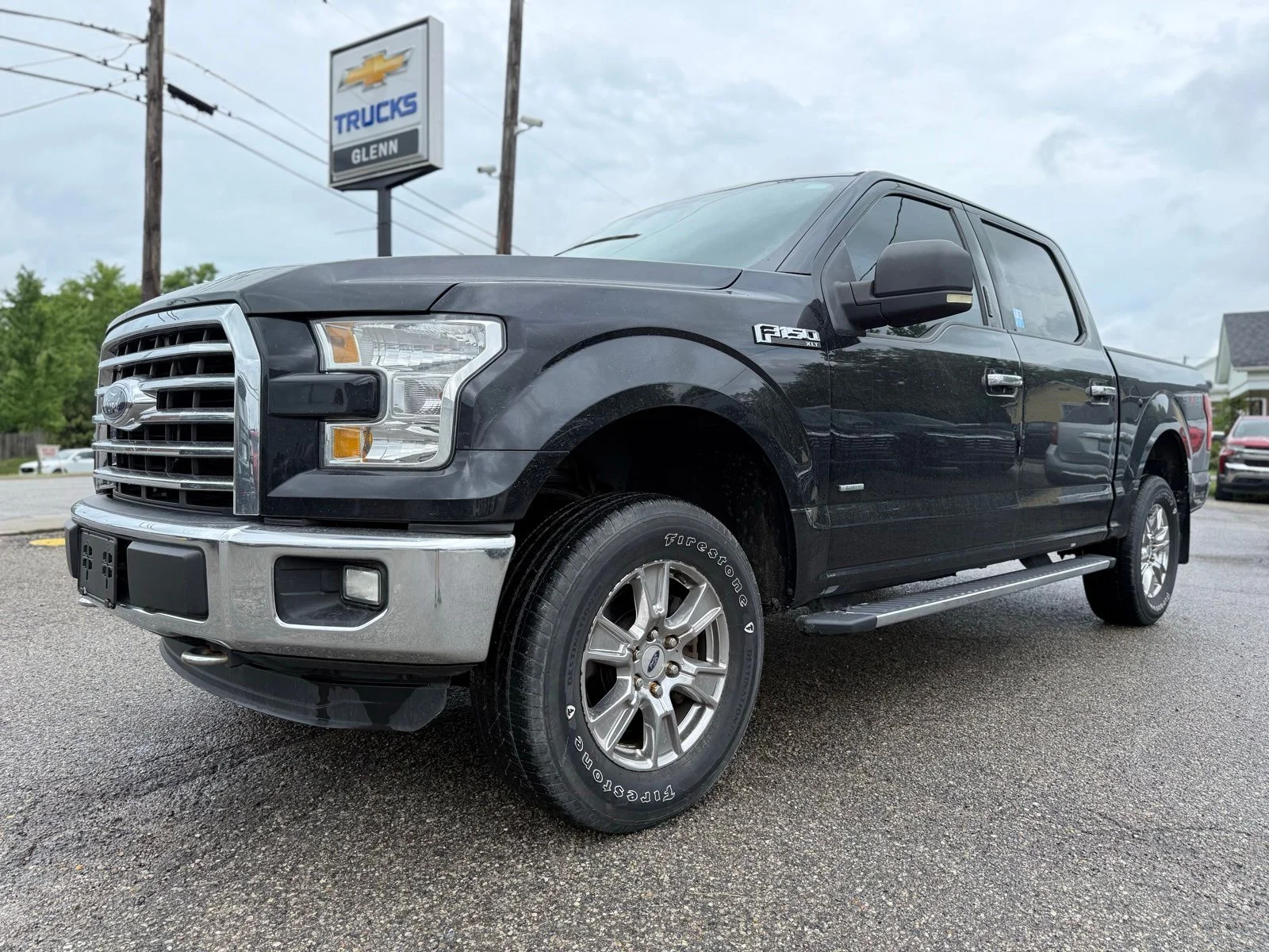Used 2016 Black Ford XLT image 2