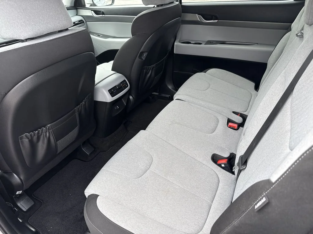 Used 2023 Typhoon Silver Hyundai SE image 28