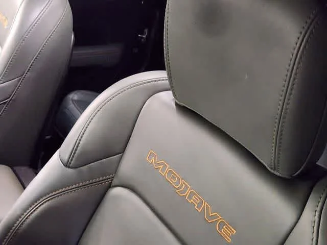 Used 2024 Black Clearcoat Jeep Mojave X image 14