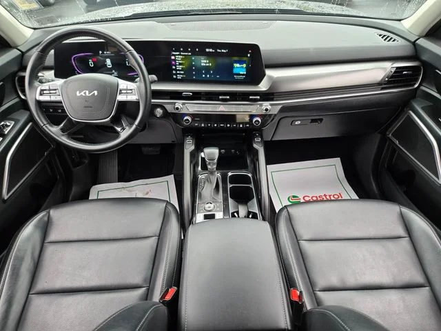 Used 2025 Black Kia S image 16