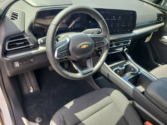 New 2026 Summit White Chevrolet LT image 18