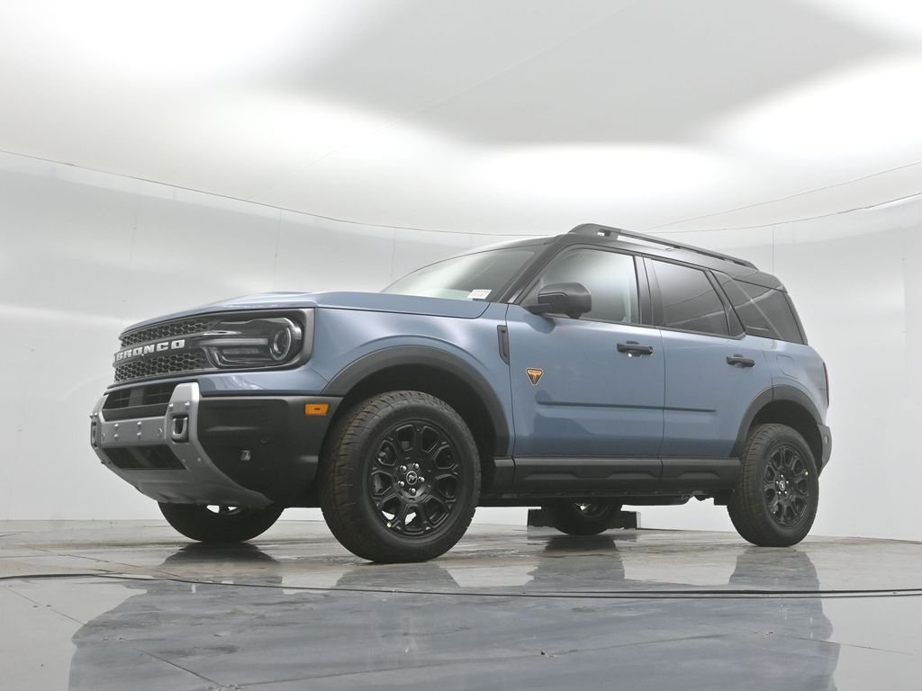 New 2025 Azure Gray Metallic Tri-Coat Ford Badlands image 48