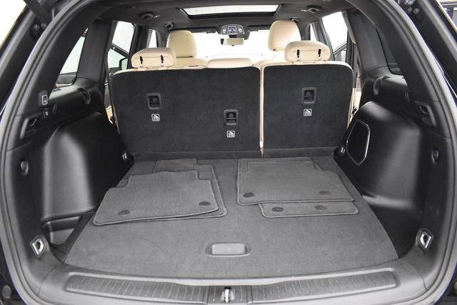 Used 2024 Black Jeep Limited image 12