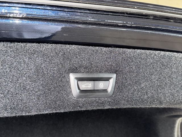Used 2025 Carbon Black Metallic BMW 740i image 15