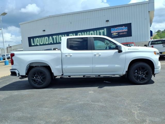 New 2026 Summit White Chevrolet RST image 4