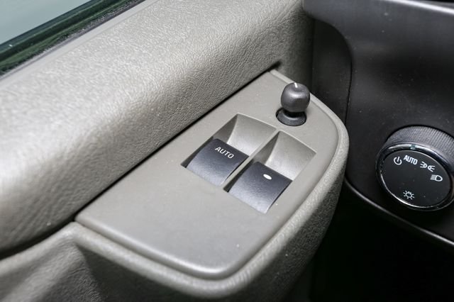 Used 2024 White Chevrolet Work Van image 27