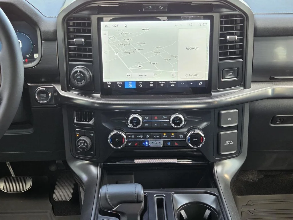 New 2026 Iconic Silver Metallic Ford Lariat® image 11