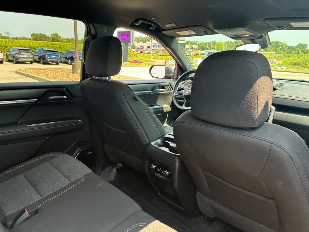Used 2025 Ebony Twilight Metallic GMC Elevation image 10