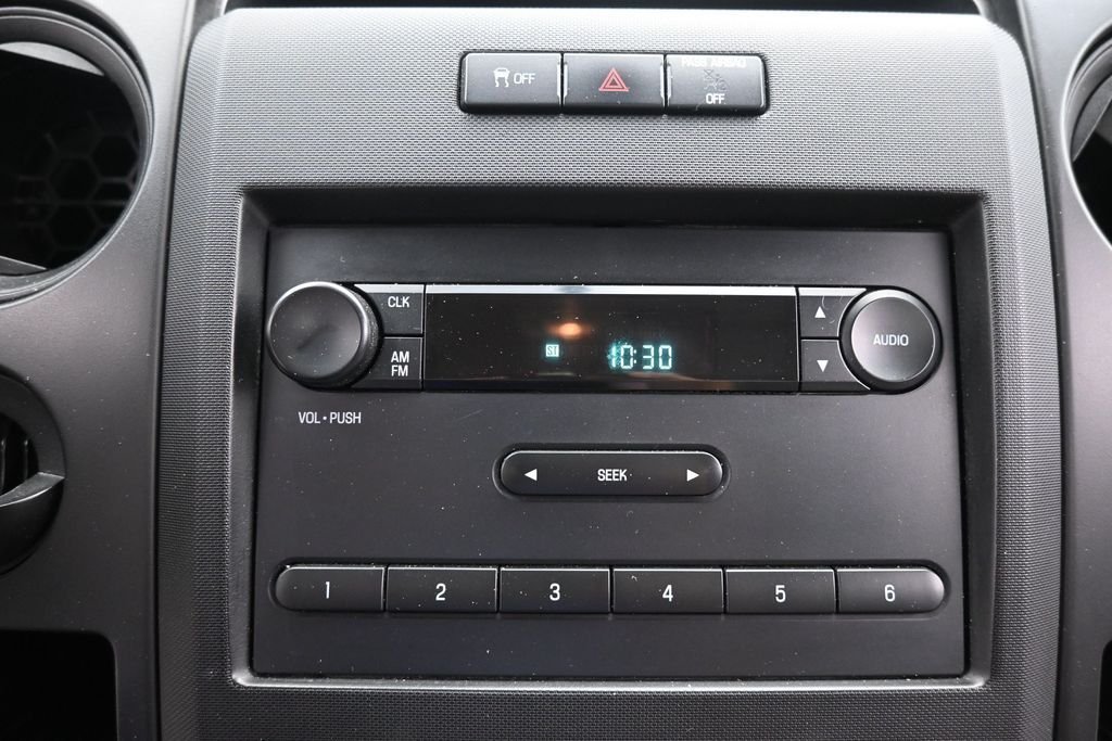 Used 2013 Oxford White Ford XL image 15