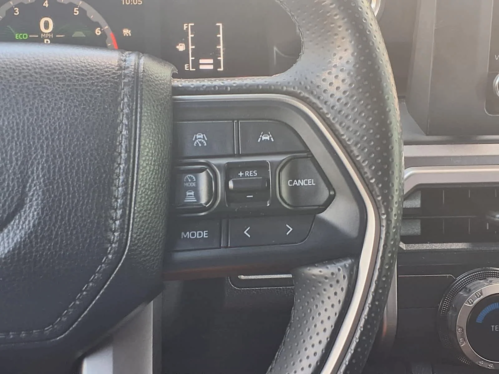 Used 2025 Cutting Edge Toyota SR5 image 26