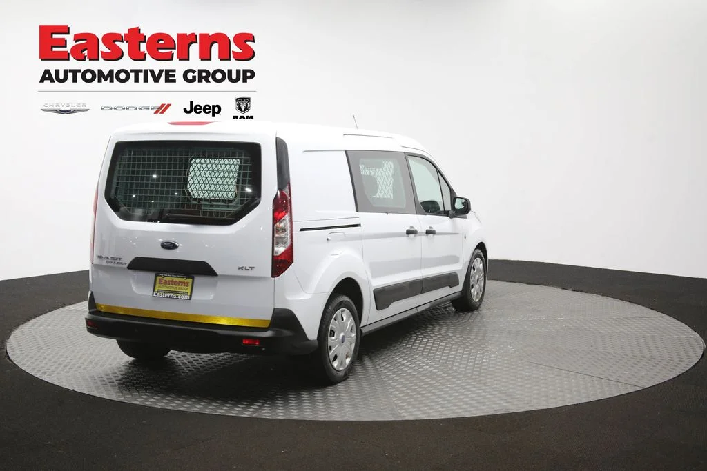 Used 2022 White Ford XLT image 39