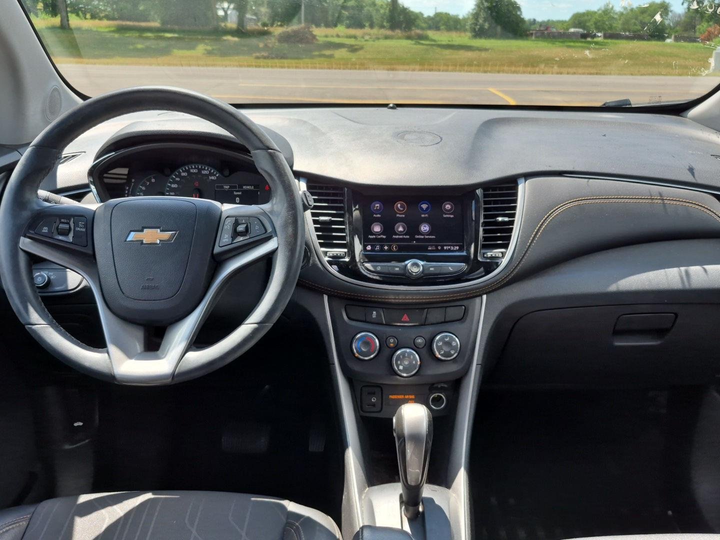 Used 2022 Stone Gray Metallic Chevrolet LT image 10