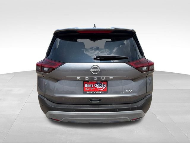 Used 2023 Gray Nissan SV image 7
