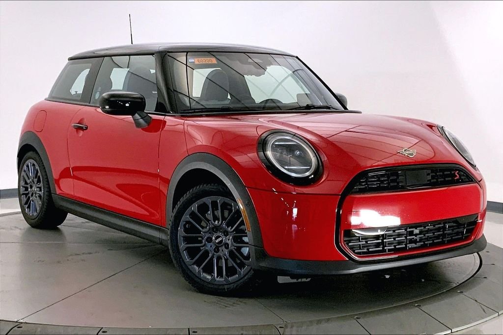 Mimi　赤　S2 Pre-Owned 2026 MINI Cooper S Hardtop 2 Door Signature Plus 2D