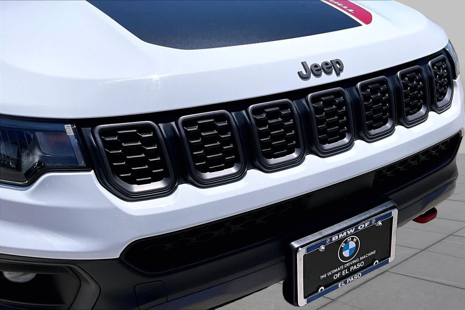 Used 2024 Bright White Clearcoat Jeep Trailhawk image 28