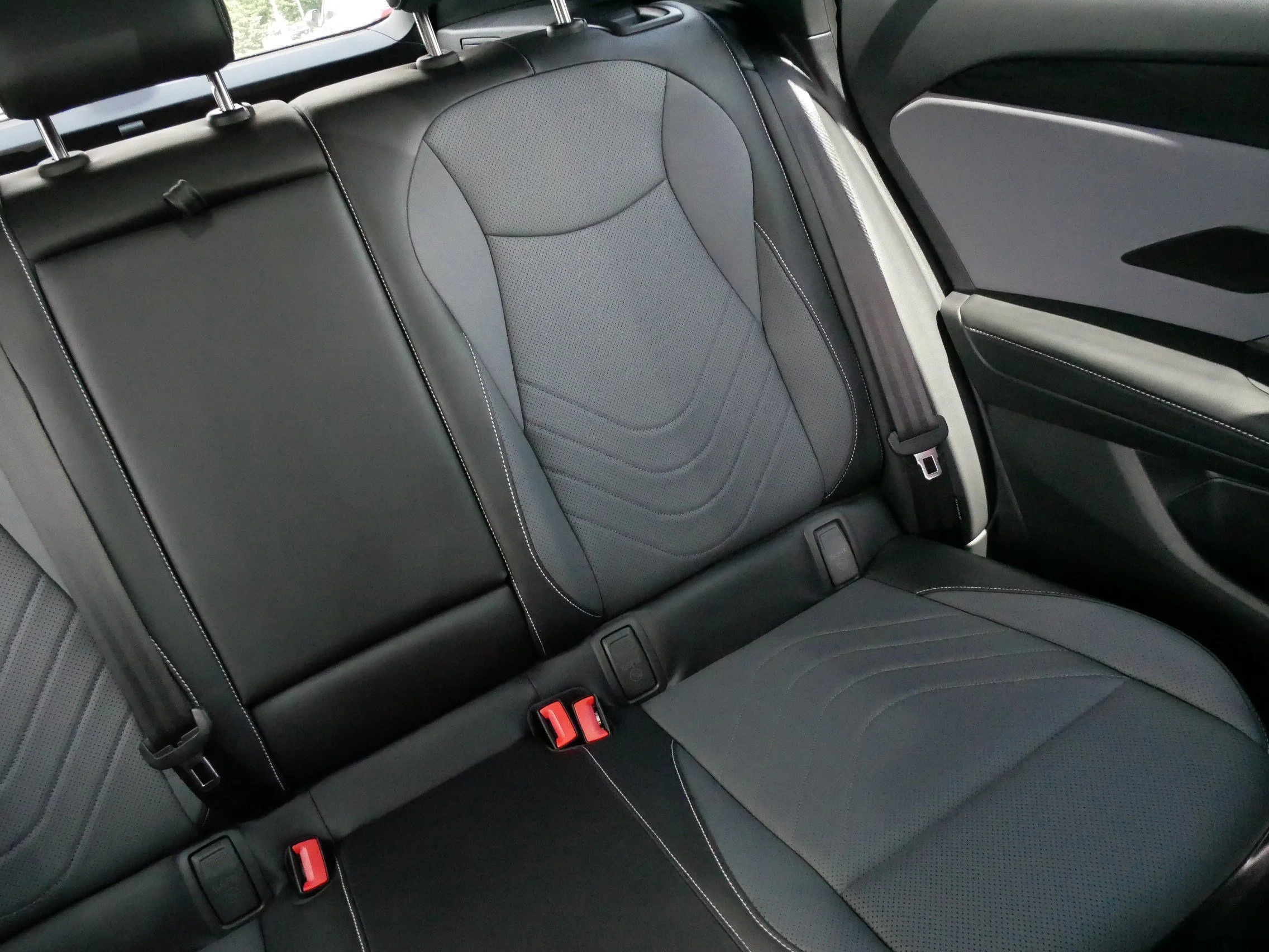Used 2026 Platinum Gray Metallic Volkswagen SE R-Line Black image 14