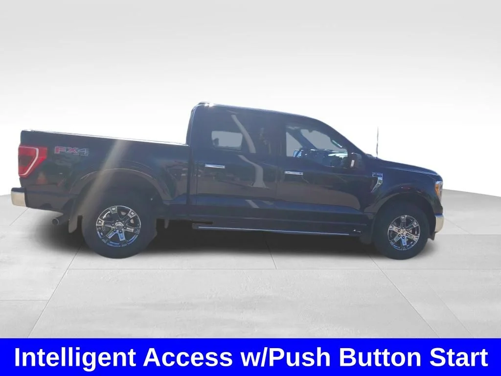 Used 2023 Blue Metallic Ford XLT image 17