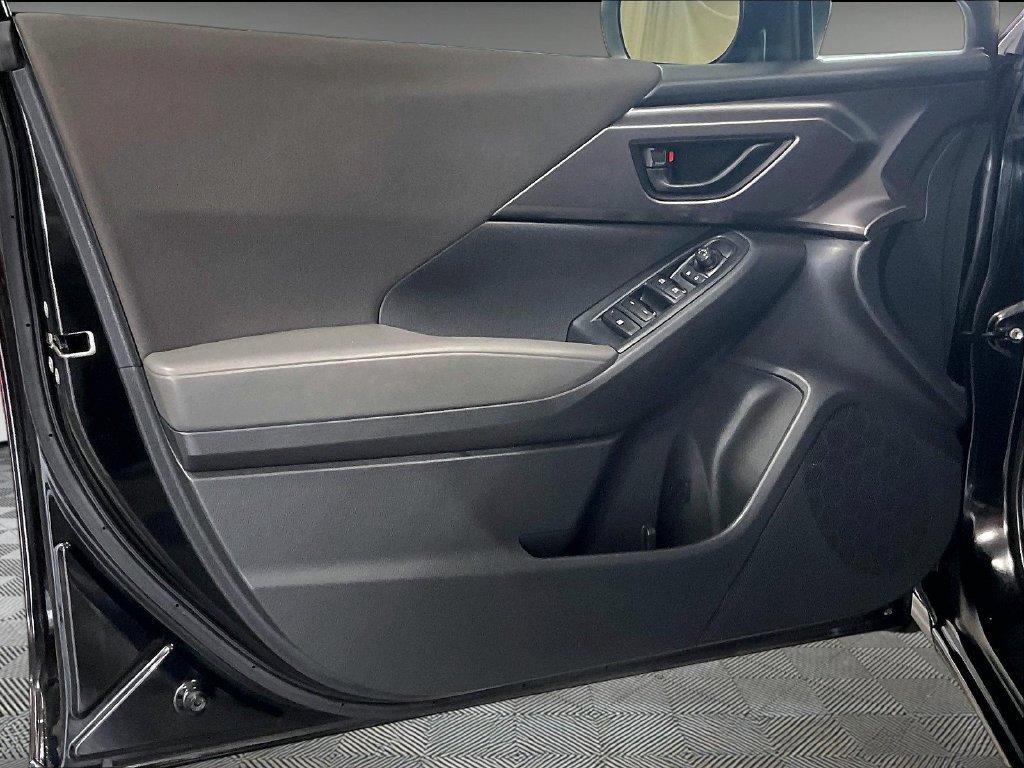 Used 2024 Crystal Black Silica Subaru Base image 9