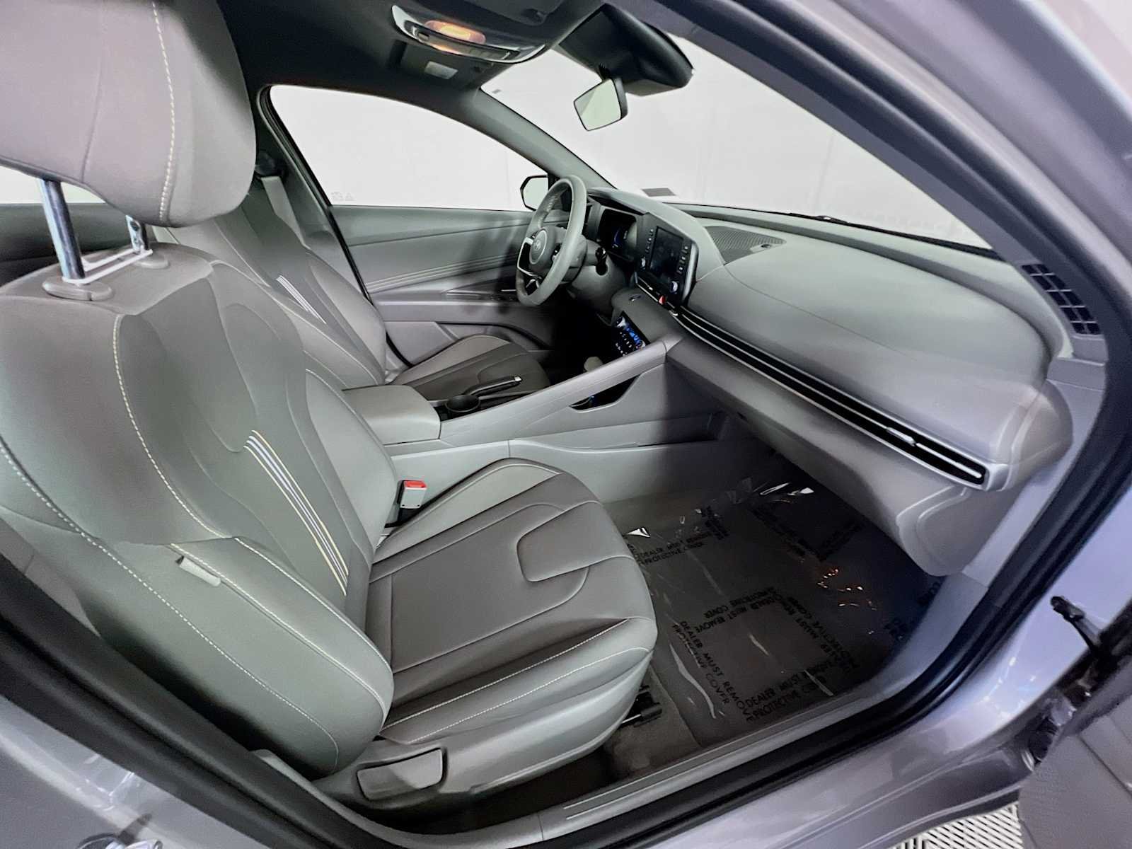 Certified Used 2026 Fluid Metal Hyundai SEL Sport image 27
