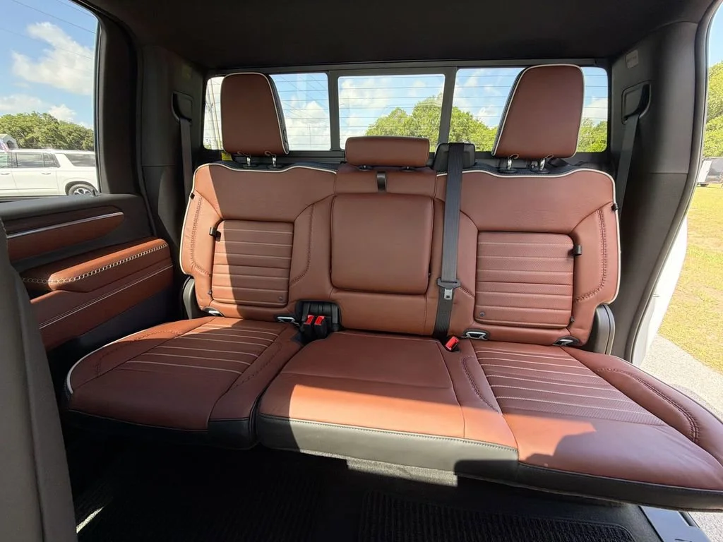 2026 GMC Sierra 2500HD Denali Ultimate - Photo 16
