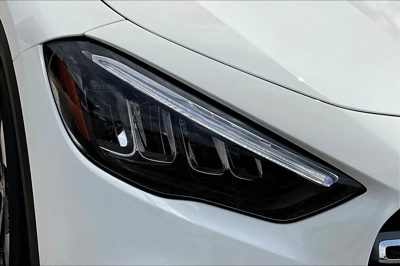 New 2026 Polar White Mercedes-Benz GLA 250 image 19