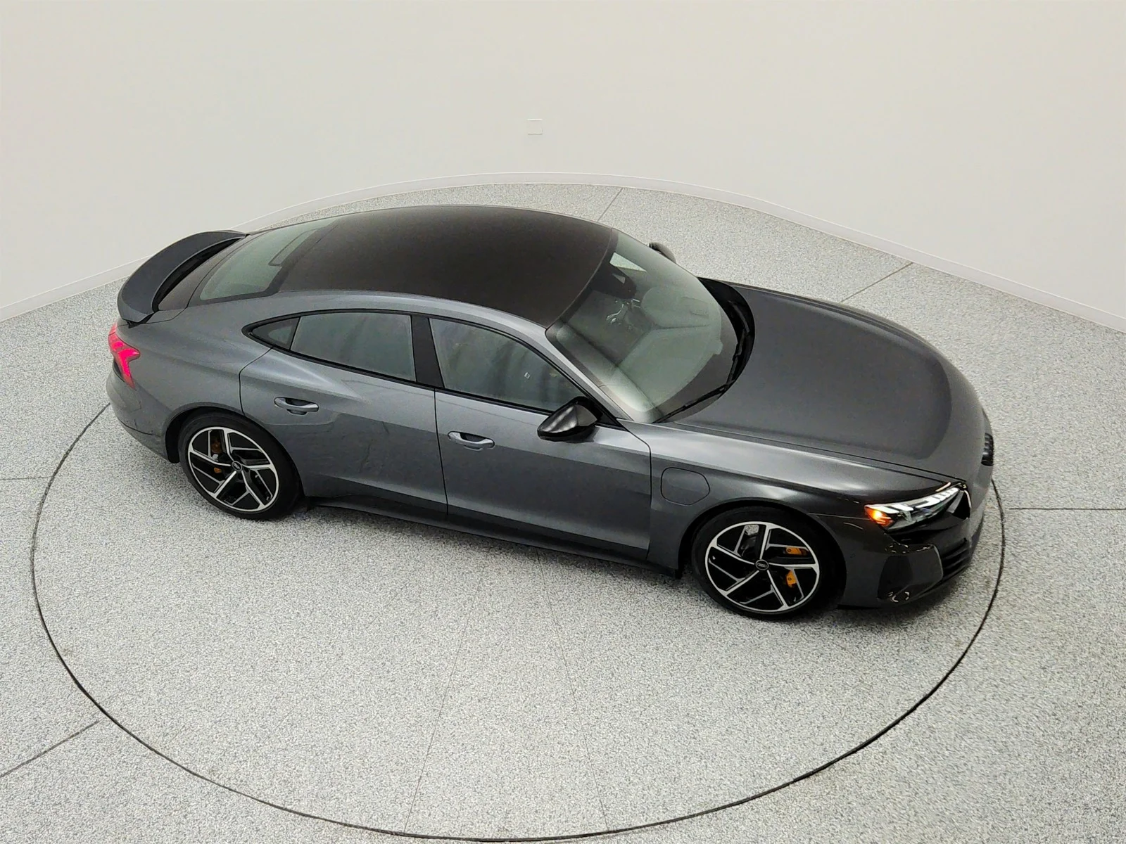 Used 2024 Daytona Gray Pearl Effect Audi quattro image 19