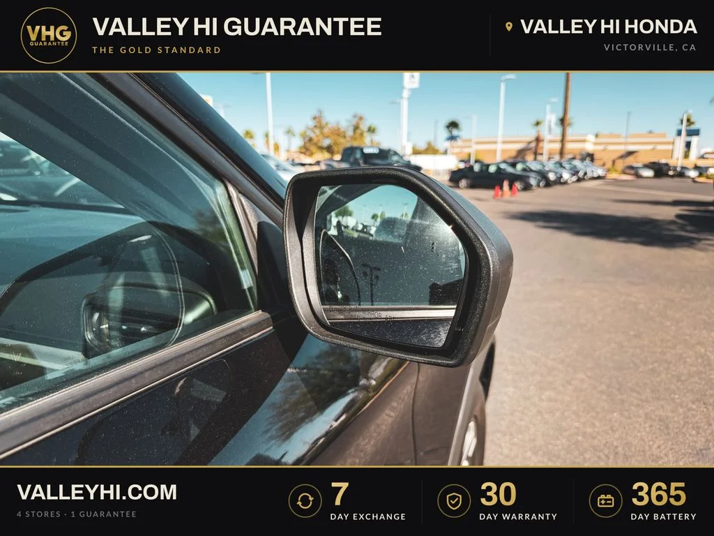 Used 2022 Black Metallic Ford XLT image 11