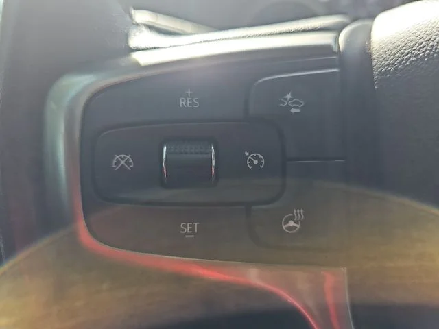 Used 2021 Gray Chevrolet Premier image 18