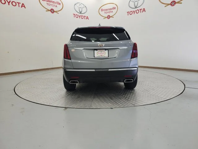 Used 2024 Silver Cadillac Luxury image 7