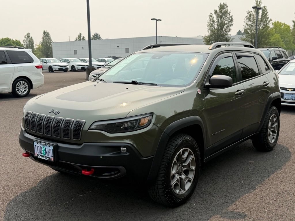 Used 2021 Olive Green Pearlcoat Jeep Trailhawk image 4