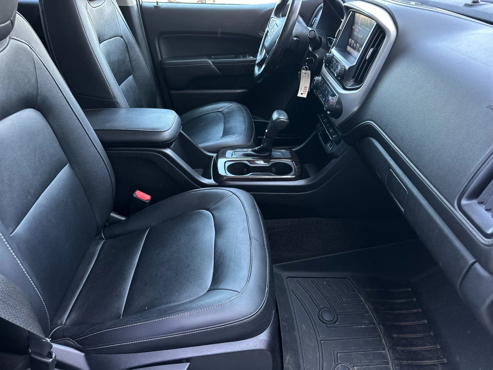 Used 2016 Cyber Gray Metallic GMC SLT image 14