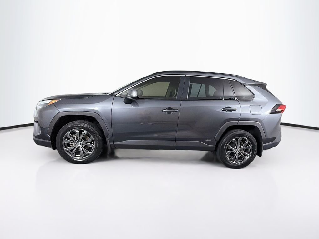 Used 2023 Gray Toyota XLE Premium image 6