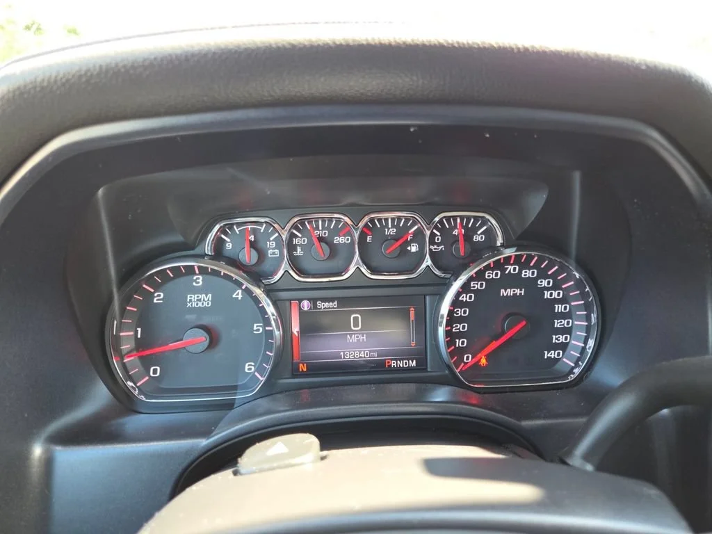 Used 2014 Onyx Black GMC SLE image 33