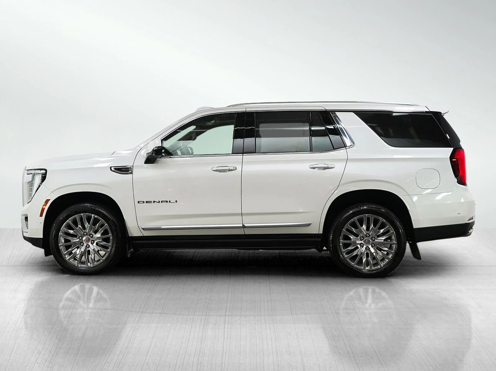 Used 2025 GMC Yukon DENALI with VIN 1GKS2DRL1SR125700 for sale in Bloomington, Minnesota