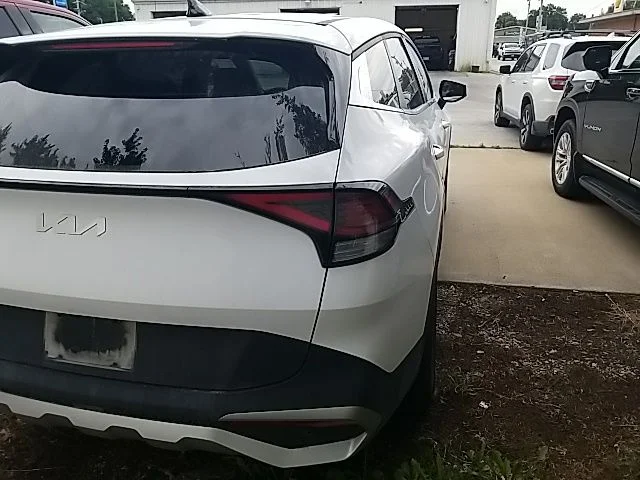 Used 2025 White Kia EX image 17