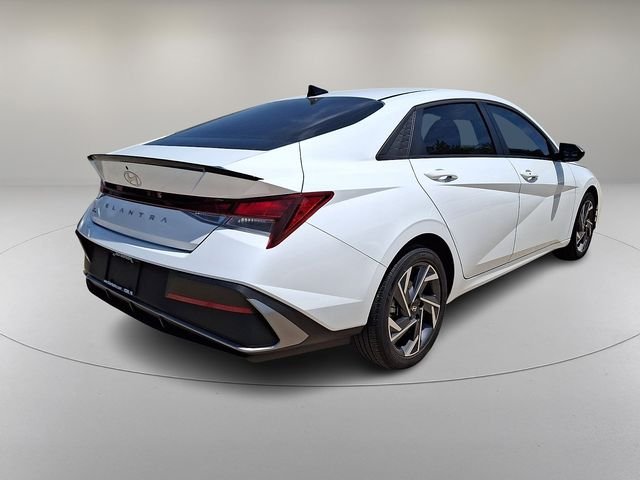 Certified Used 2025 White Hyundai SEL Sport image 11
