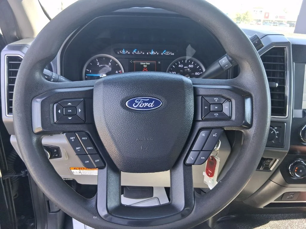 Used 2021 Agate Black Metallic Ford XLT image 17