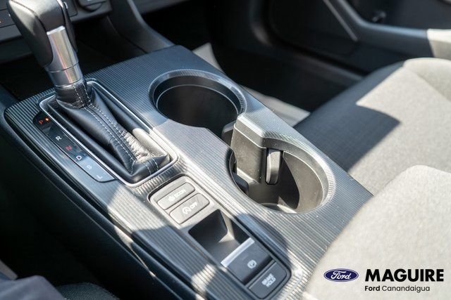 Used 2022  Honda EX image 32