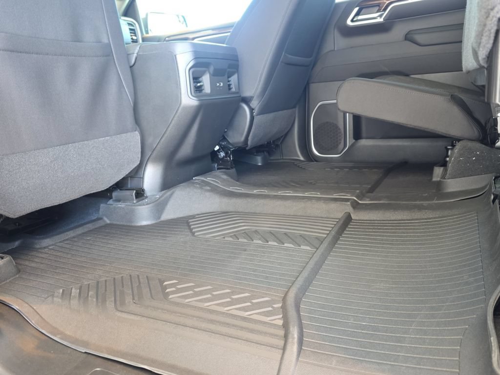 New 2026 Sterling Gray Metallic Chevrolet LT image 29