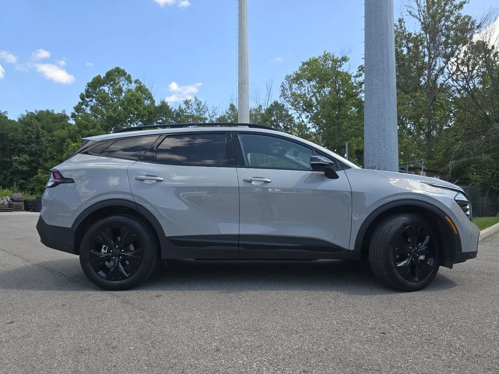 Used 2025 Gray Kia X-Line image 17